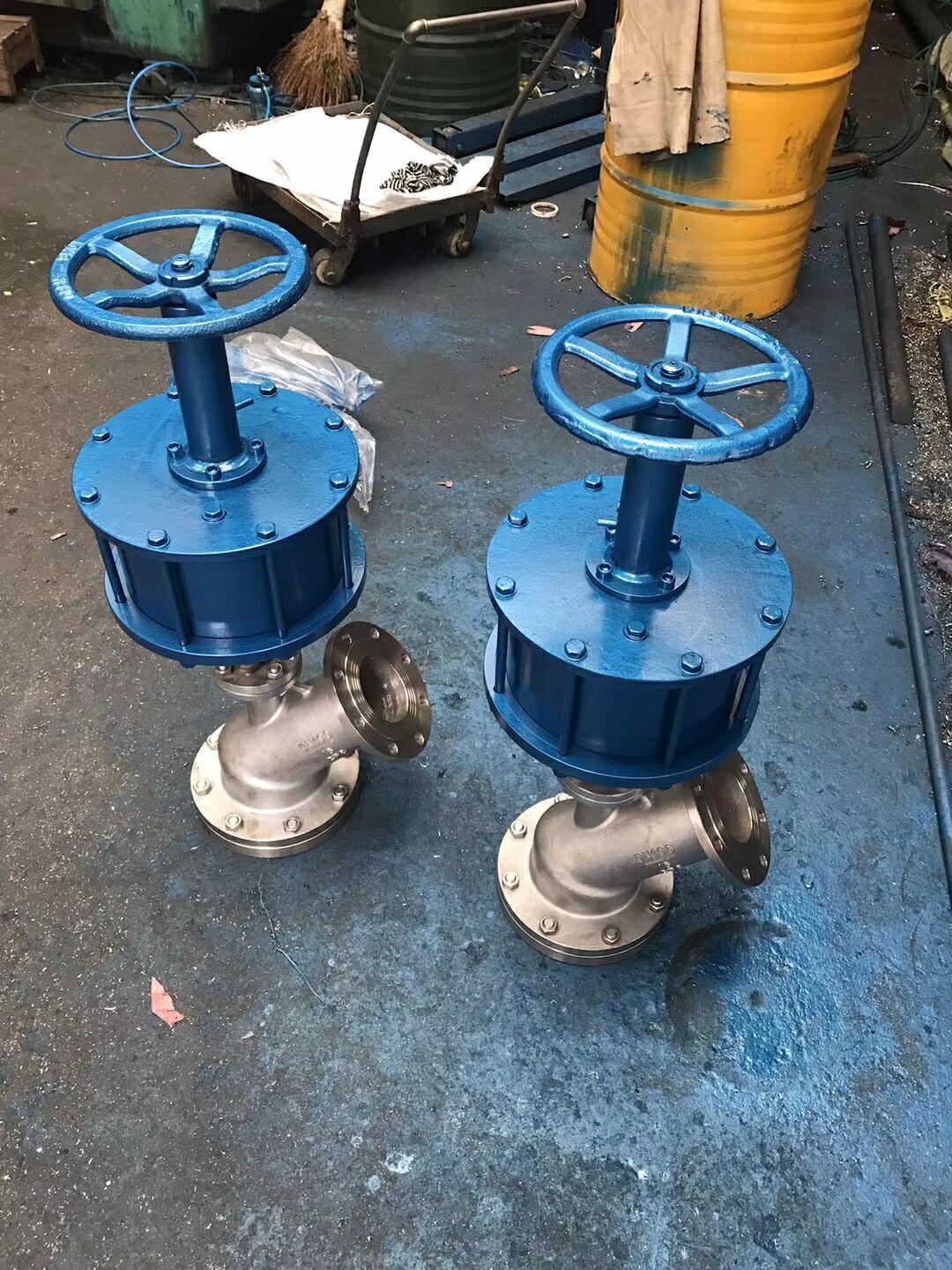 fl641w气动带手动放料阀